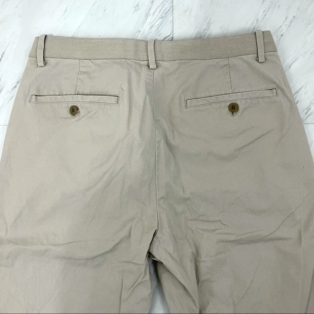 Uniqlo- Khaki Pants Size Medium_4
